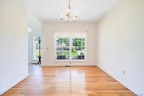 21 Alder Way Wappingers Falls NY 12590