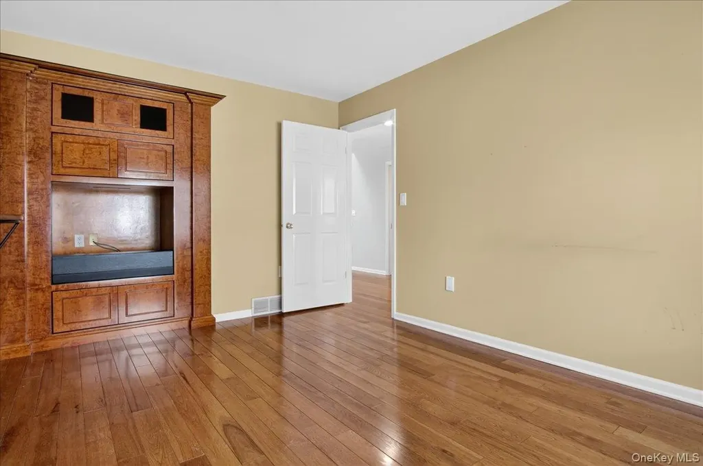 3 South Collins Terrace Call Listing Agent NY 12866