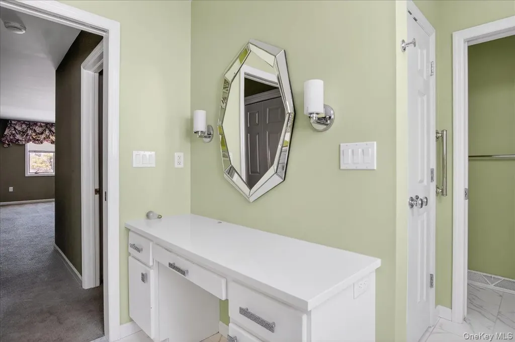 3 South Collins Terrace Call Listing Agent NY 12866
