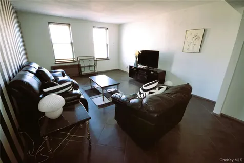 247 Parkview Avenue Bronxville NY 10708