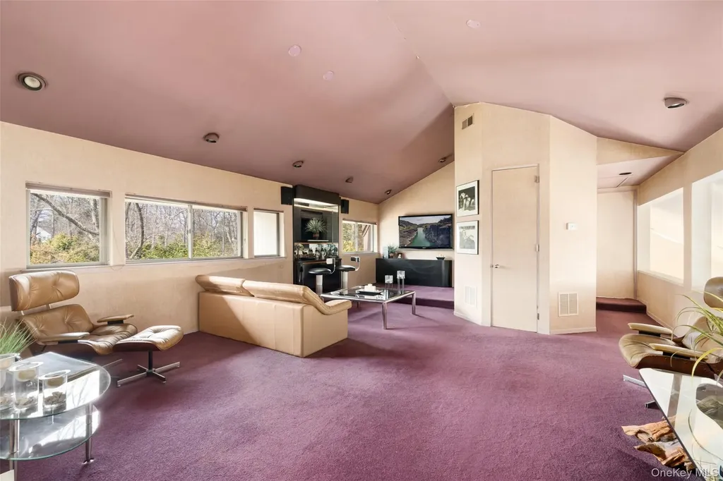 214 Cedar Avenue Hewlett Bay Park NY 11557