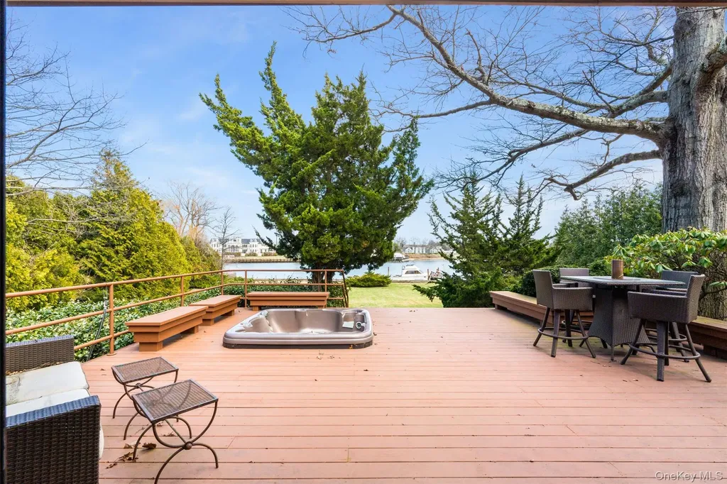 214 Cedar Avenue Hewlett Bay Park NY 11557