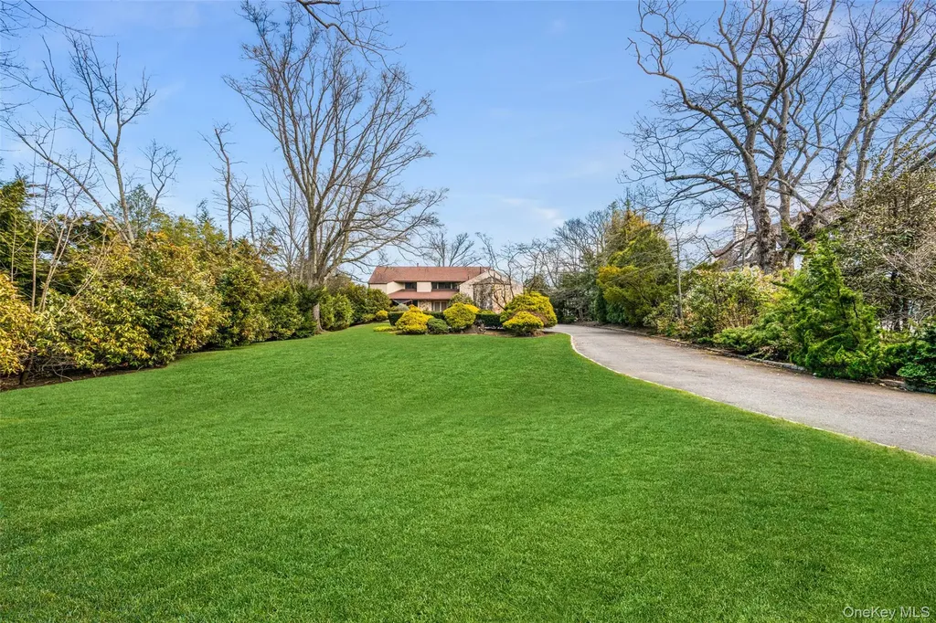 214 Cedar Avenue Hewlett Bay Park NY 11557