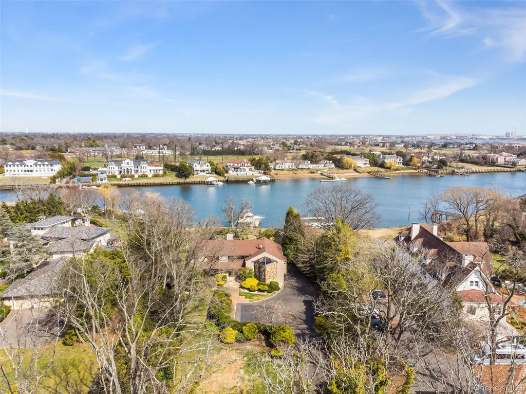 214 Cedar Avenue Hewlett Bay Park NY 11557
