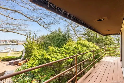 214 Cedar Avenue Hewlett Bay Park NY 11557