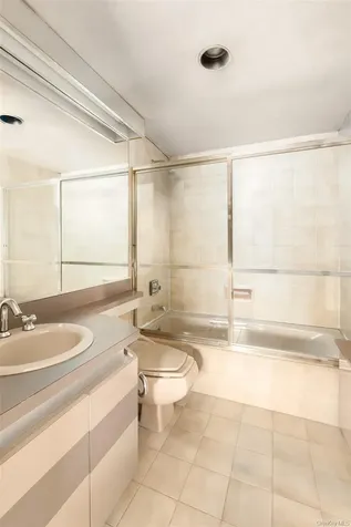 214 Cedar Avenue Hewlett Bay Park NY 11557