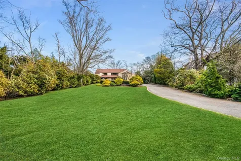 214 Cedar Avenue Hewlett Bay Park NY 11557