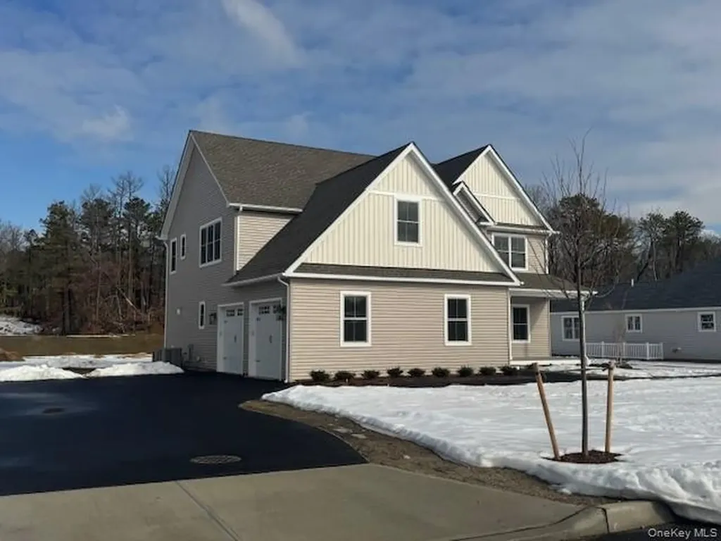 Lot #9 Colonels Path Manorville NY 11949