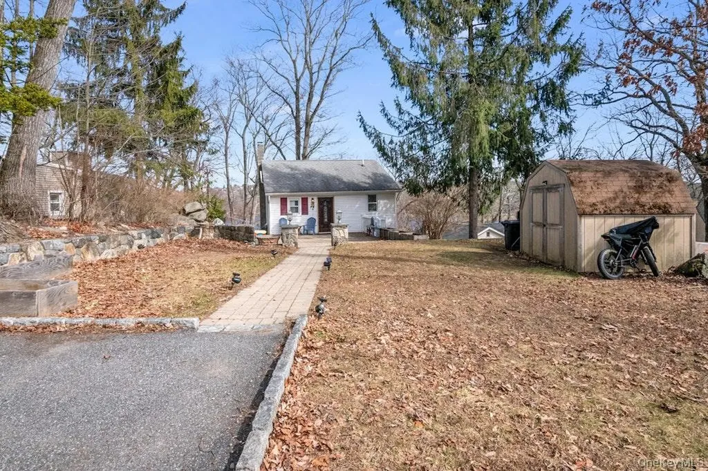 24 Clarkson Road Carmel NY 10512