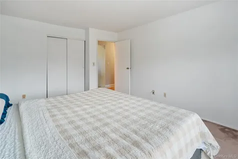 18L Hastings Court Yorktown Heights NY 10598