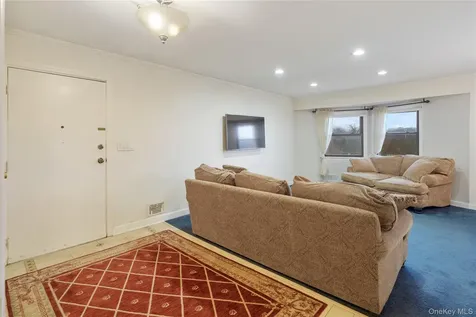 18L Hastings Court Yorktown Heights NY 10598