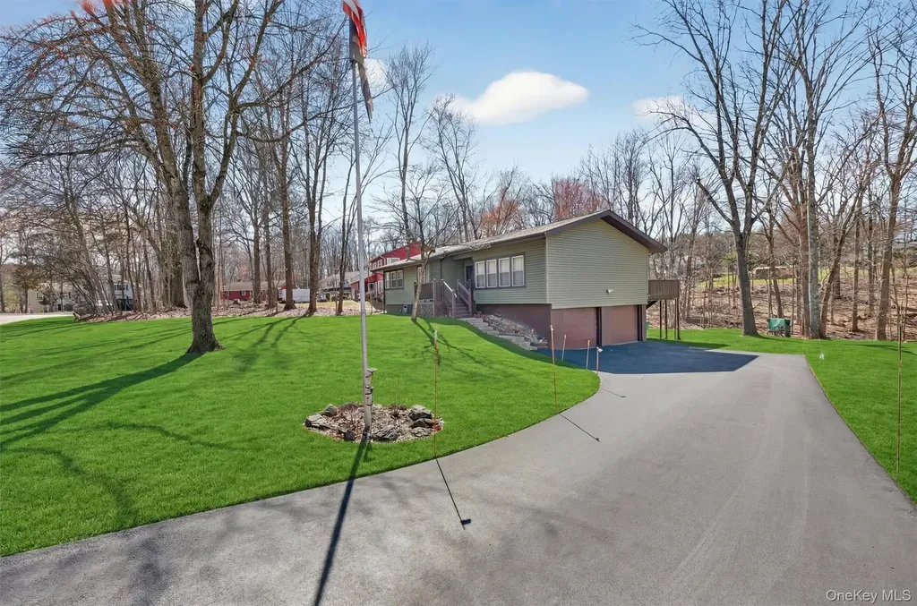 32 Sachson Place Wappingers Falls NY 12590