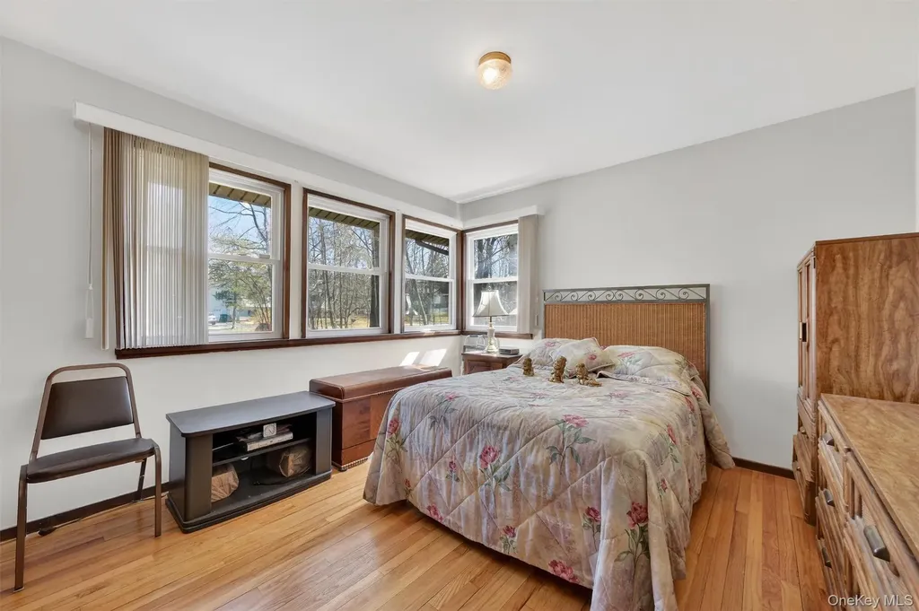 32 Sachson Place Wappingers Falls NY 12590