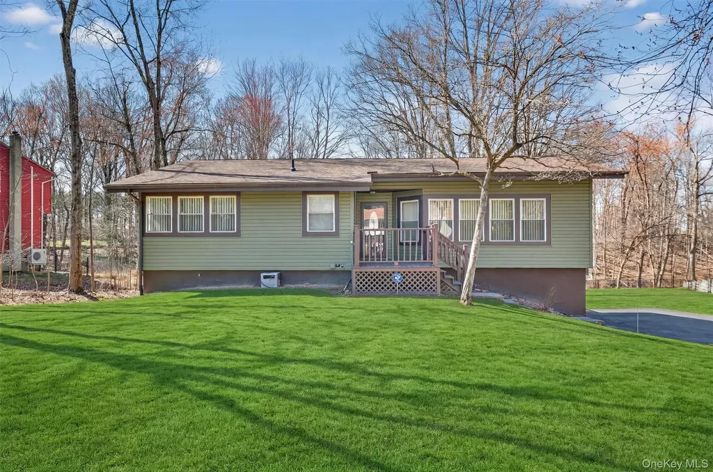 32 Sachson Place Wappingers Falls NY 12590