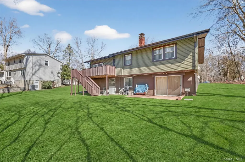 32 Sachson Place Wappingers Falls NY 12590