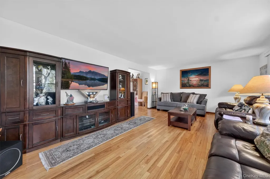 32 Sachson Place Wappingers Falls NY 12590