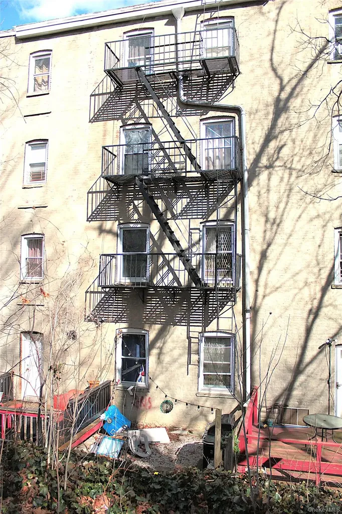 625 S Broadway Yonkers NY 10705