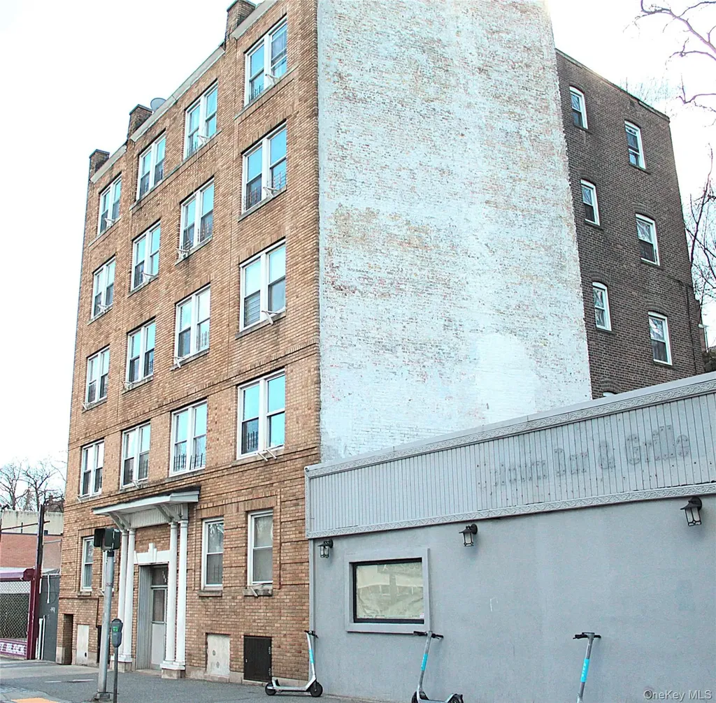 625 S Broadway Yonkers NY 10705