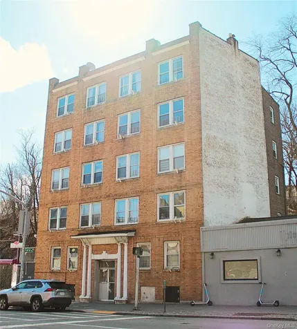 625 S Broadway Yonkers NY 10705