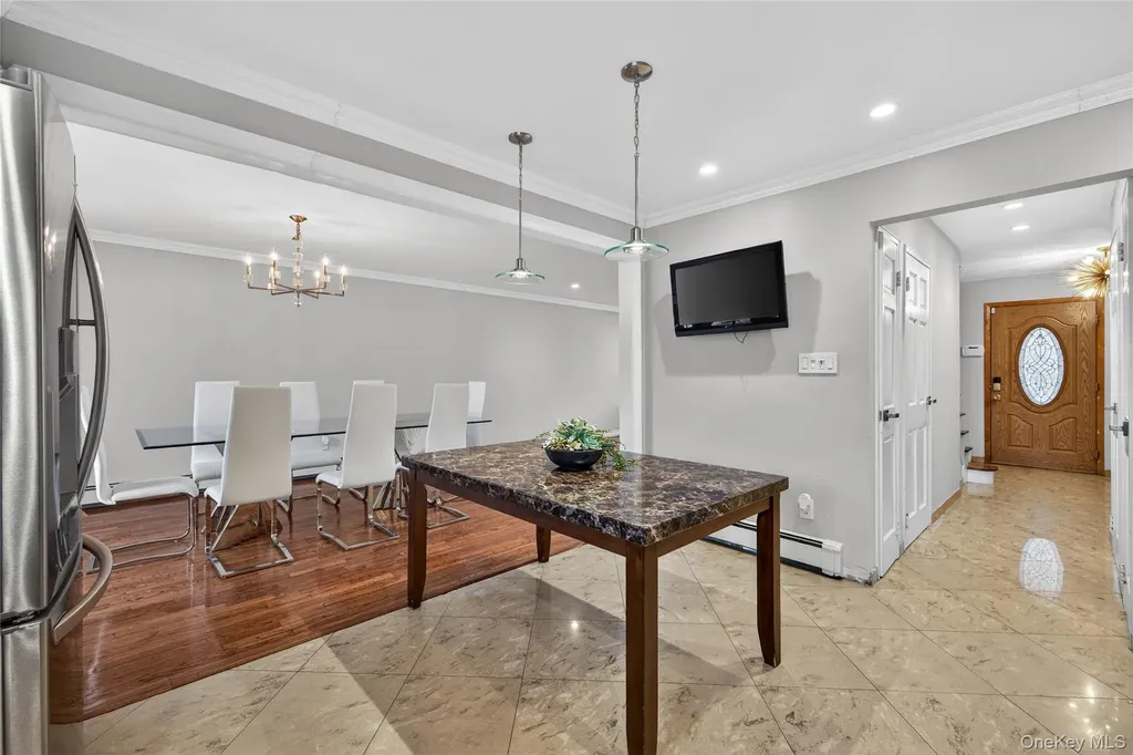 11 Dorchester Drive Coram NY 11727