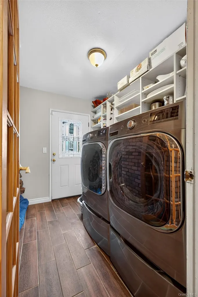 11 Dorchester Drive Coram NY 11727