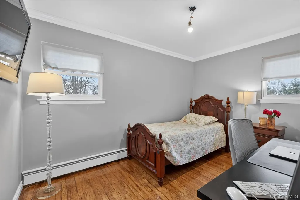 11 Dorchester Drive Coram NY 11727