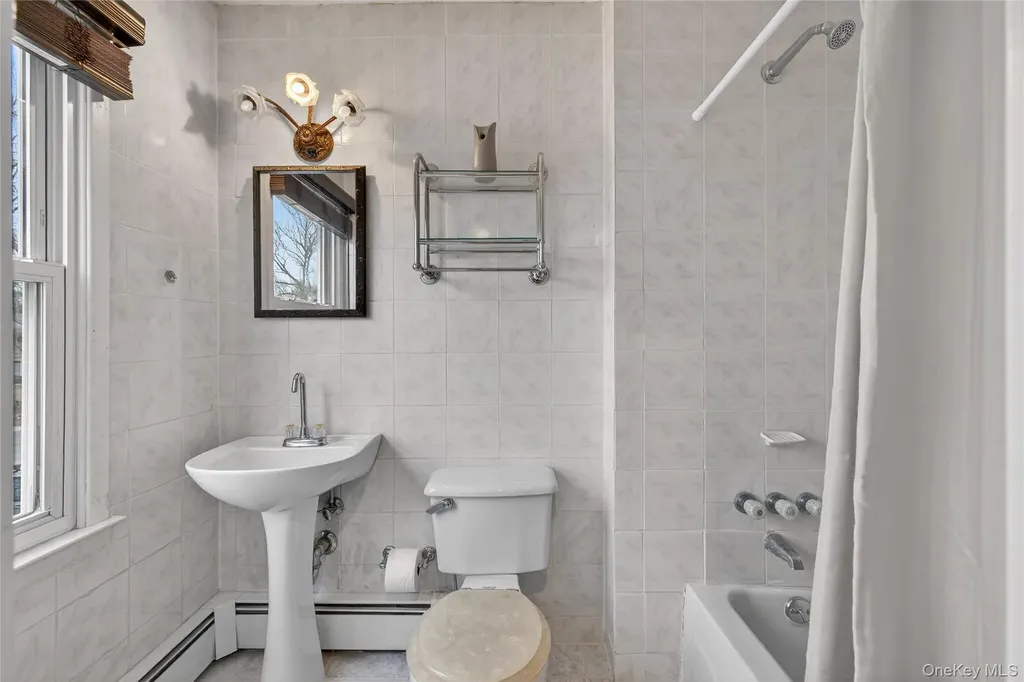 11 Dorchester Drive Coram NY 11727