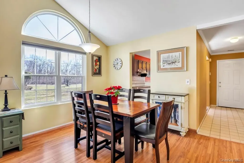 13 Mallard Path Coram NY 11727