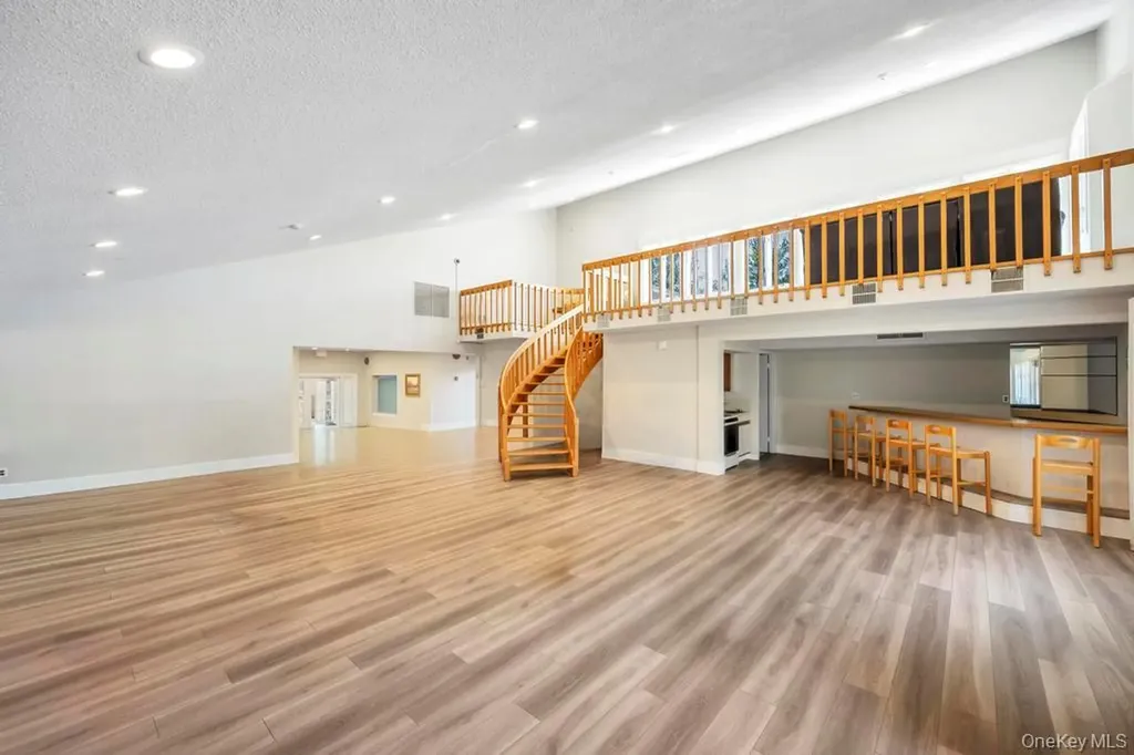 13 Mallard Path Coram NY 11727