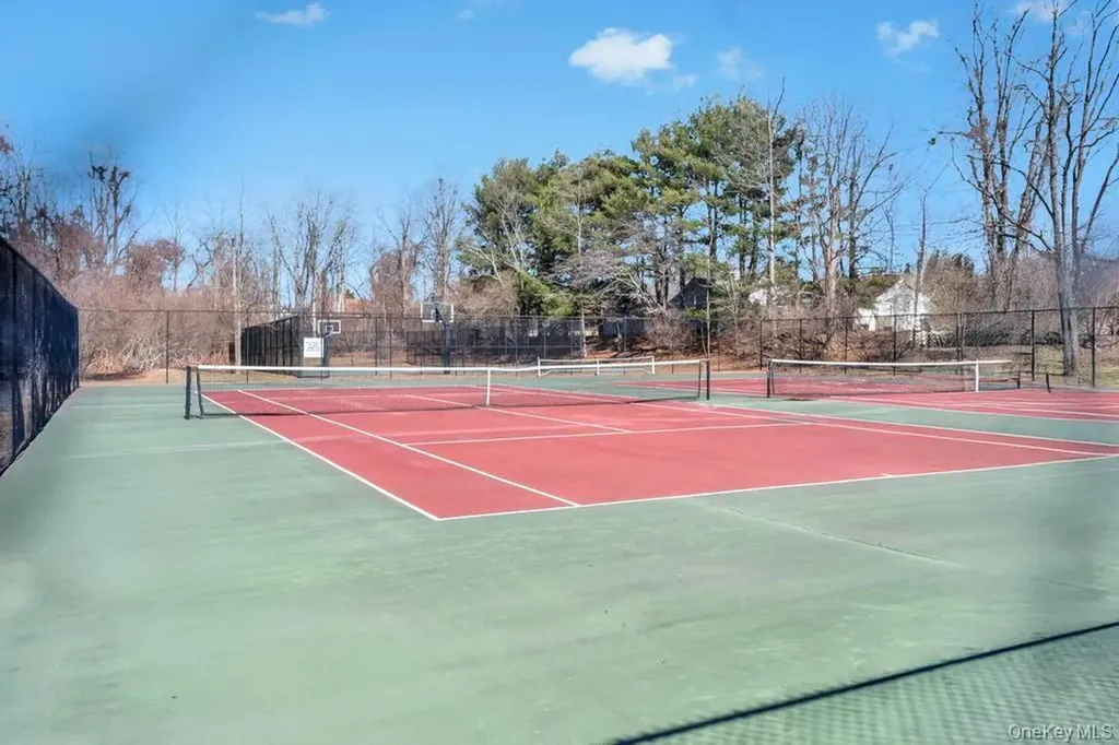 13 Mallard Path Coram NY 11727