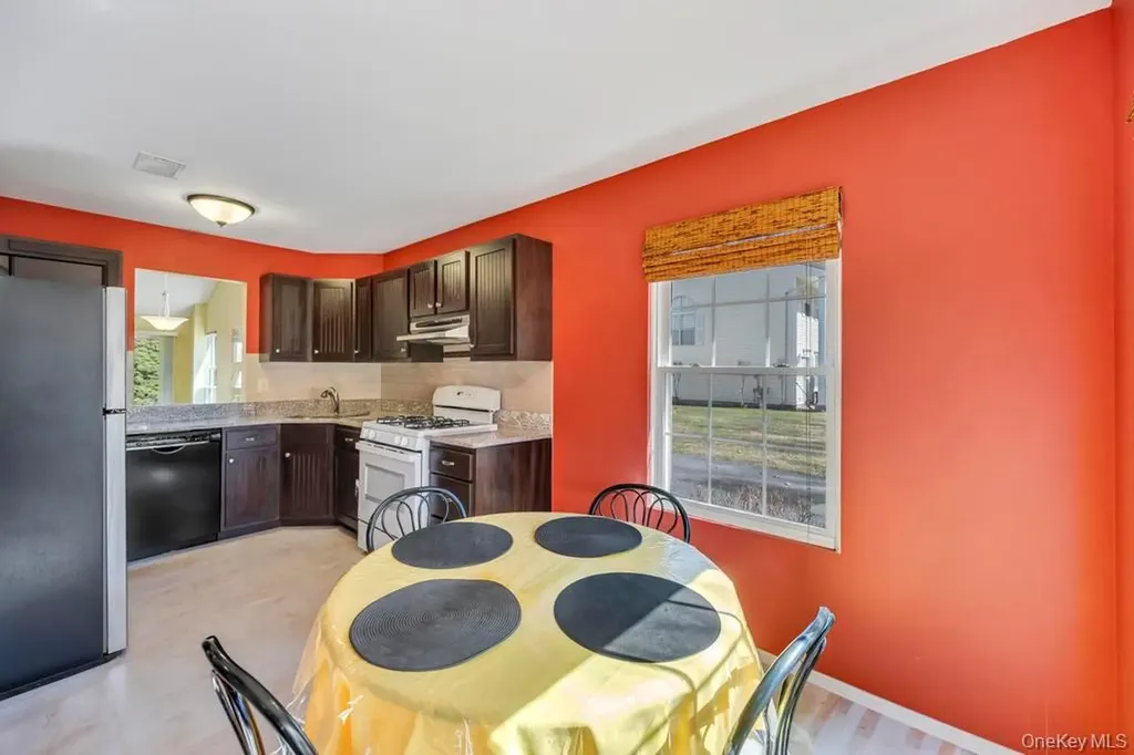 13 Mallard Path Coram NY 11727