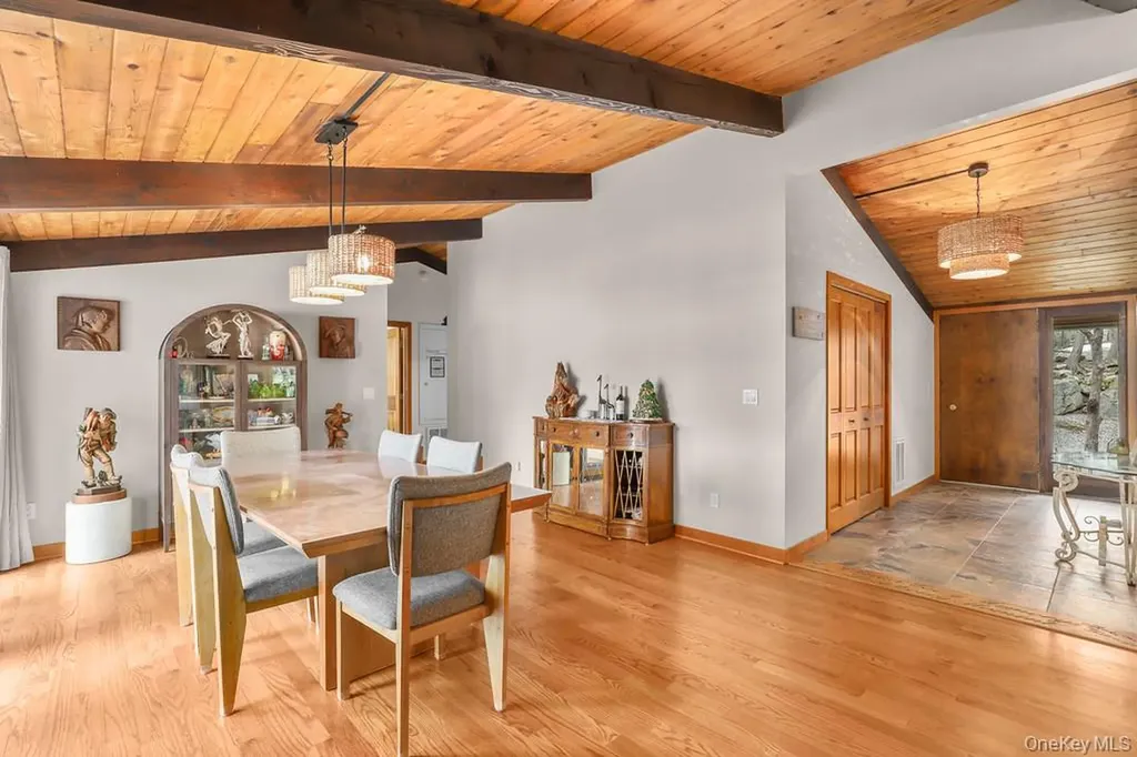 58 Twin Lakes Road South Salem NY 10590