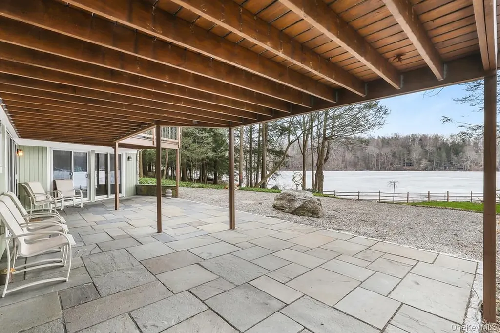58 Twin Lakes Road South Salem NY 10590