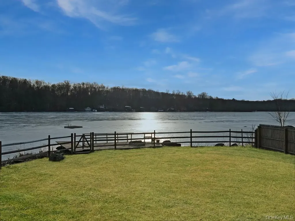 58 Twin Lakes Road South Salem NY 10590