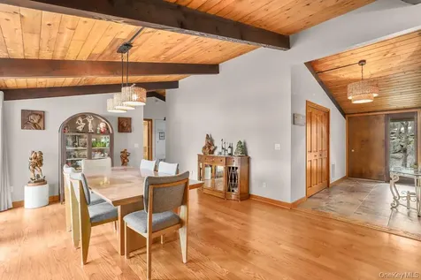 58 Twin Lakes Road South Salem NY 10590