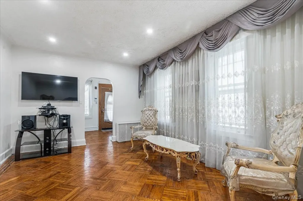 540 E 52nd Street Brooklyn NY 11203