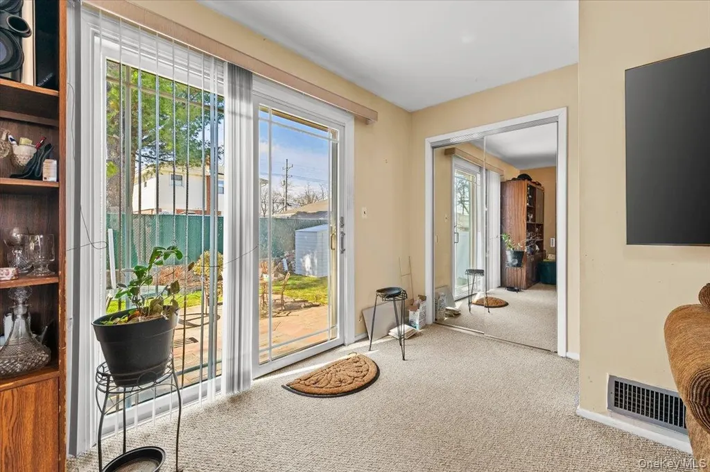 55 Harriet Avenue Hempstead NY 11550