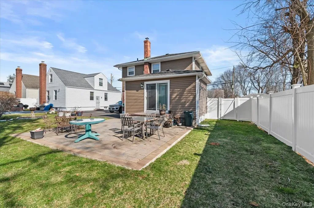 55 Harriet Avenue Hempstead NY 11550