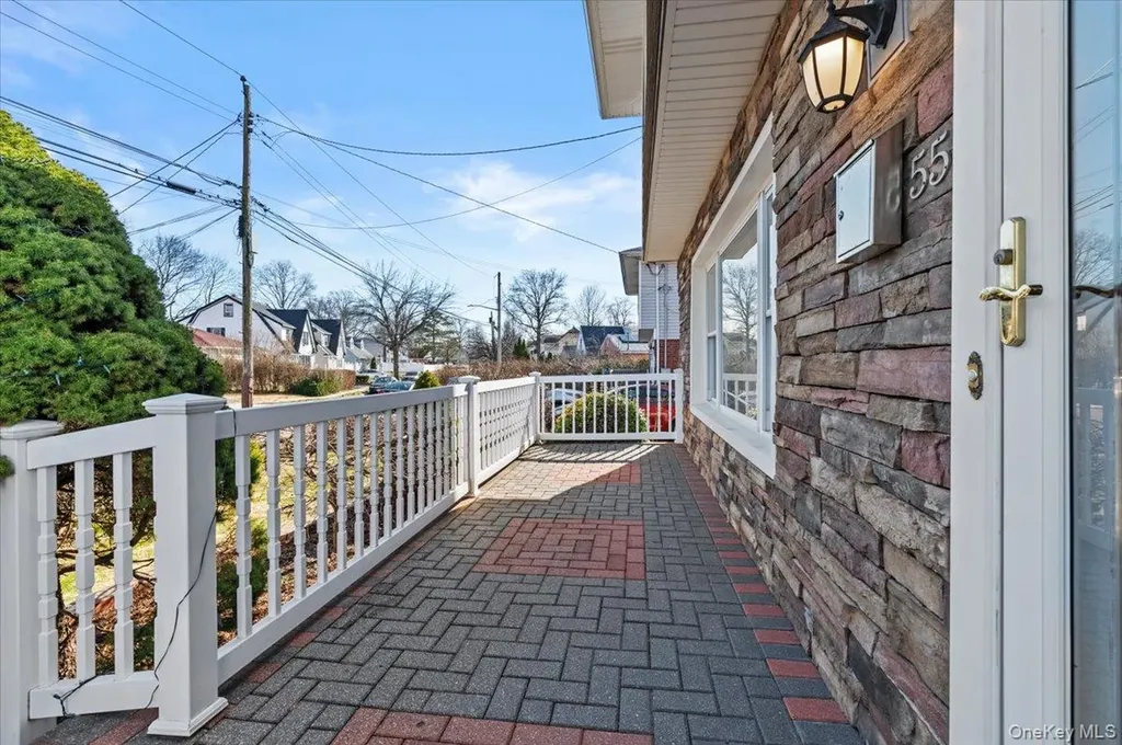 55 Harriet Avenue Hempstead NY 11550