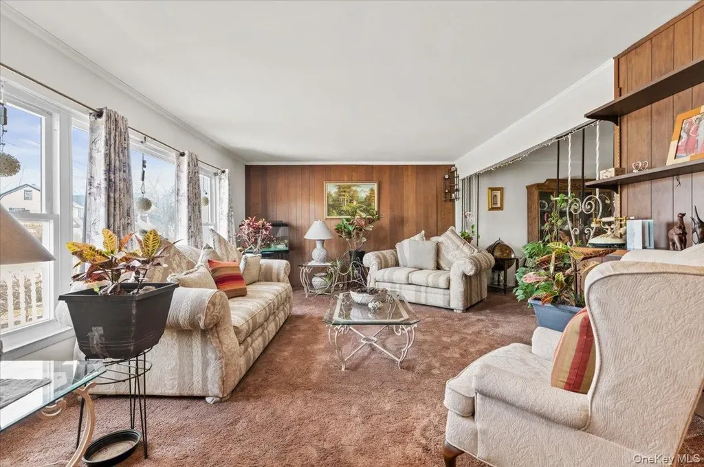 55 Harriet Avenue Hempstead NY 11550