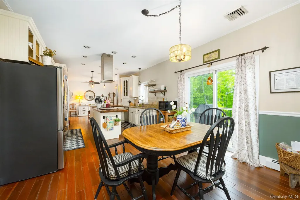 12 Broadview Lane Red Hook NY 12571