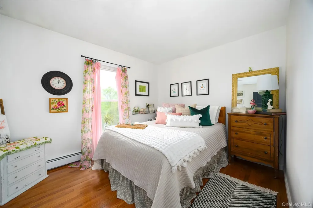 12 Broadview Lane Red Hook NY 12571