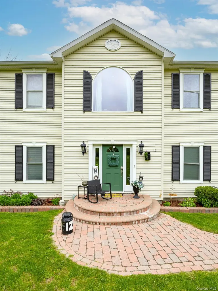 12 Broadview Lane Red Hook NY 12571