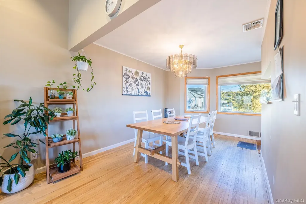 22 Forest Drive Plainview NY 11803