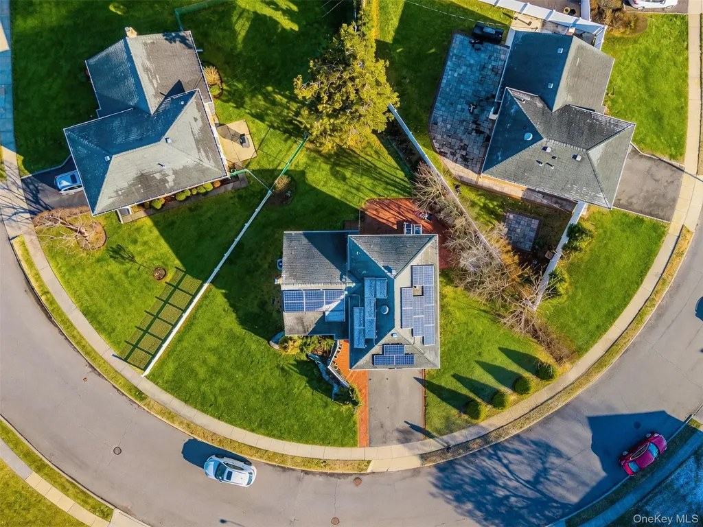 22 Forest Drive Plainview NY 11803