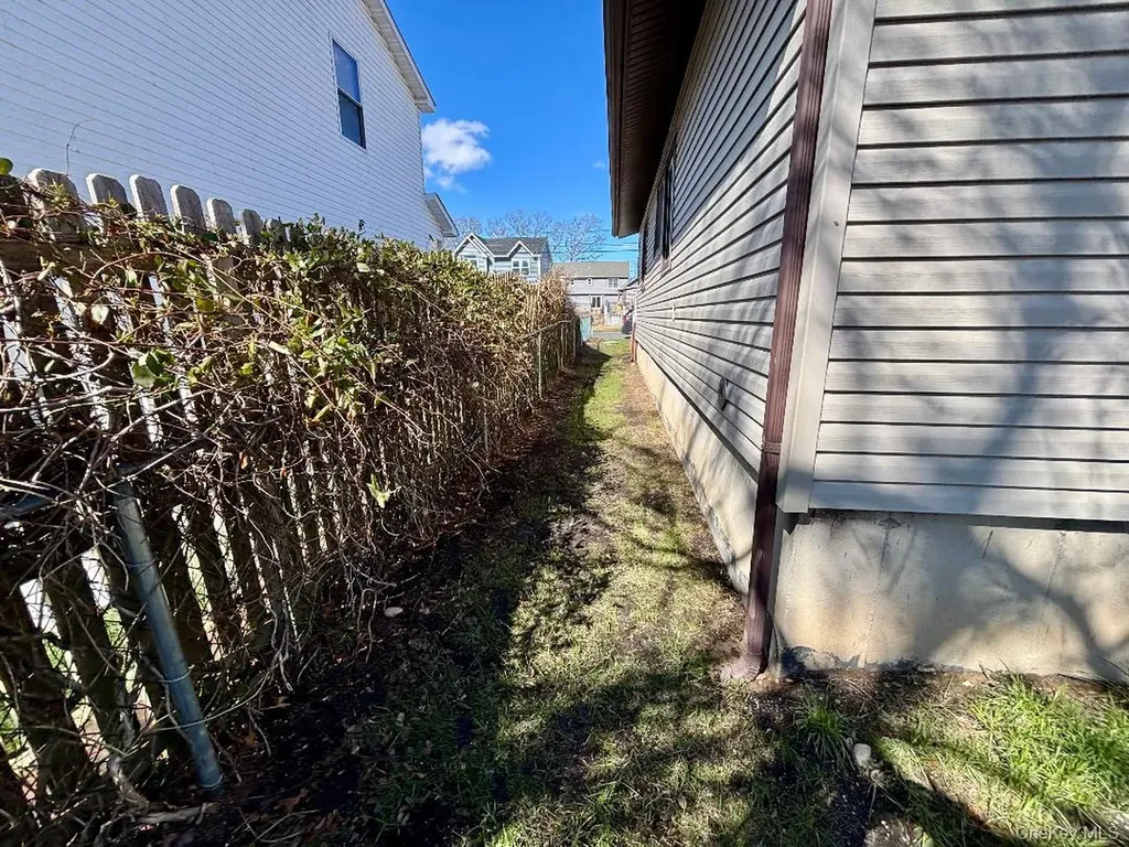 78 Carlton Avenue Mastic NY 11950