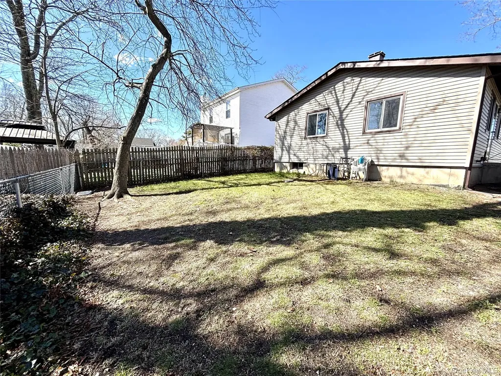 78 Carlton Avenue Mastic NY 11950