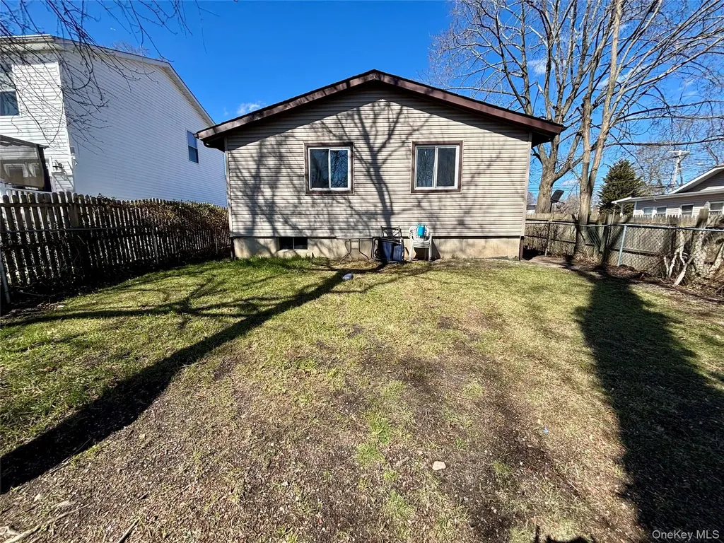 78 Carlton Avenue Mastic NY 11950