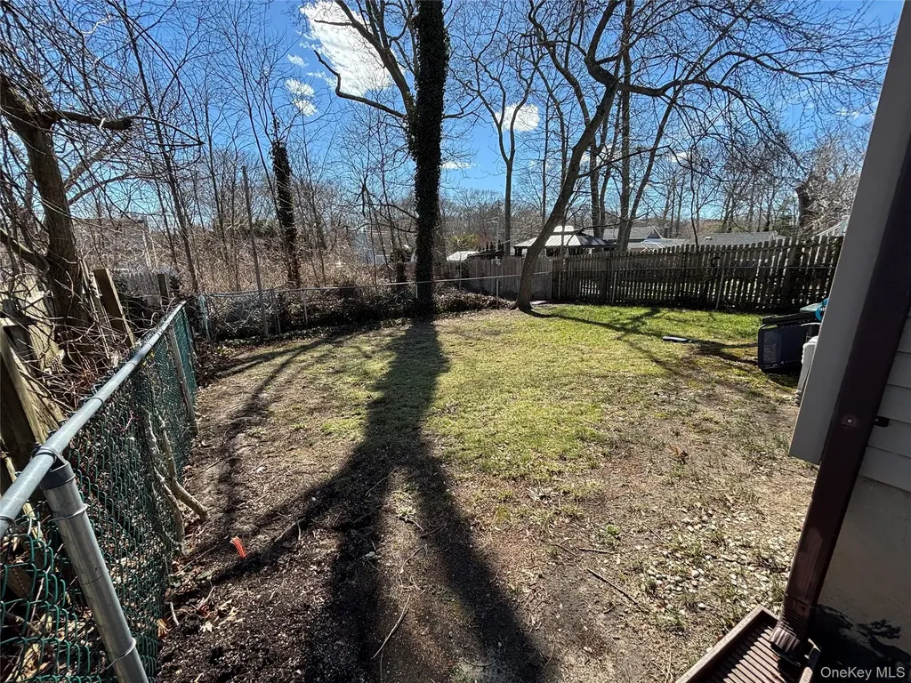 78 Carlton Avenue Mastic NY 11950