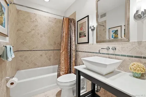 16 Rockledge Avenue Ossining NY 10562